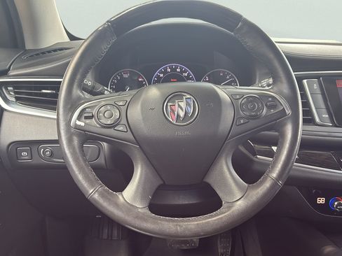 Used 2020 Buick Enclave Avenir w/ Avenir Technology Package FWD image 27