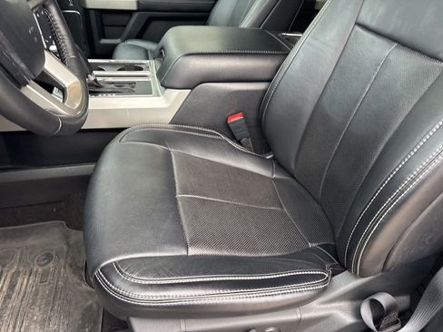 Used 2020 Ford F150 Lariat image 5