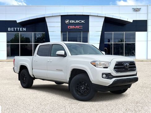 Used 2019 Toyota Tacoma SR5 image 1