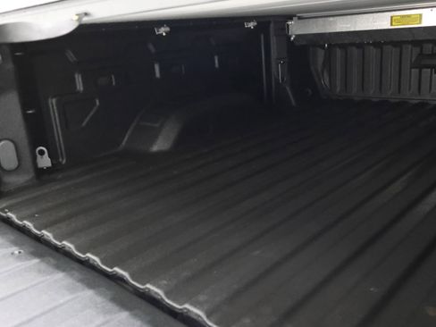 Used 2024 Chevrolet Silverado 2500 LT w/ Midnight Edition image 5