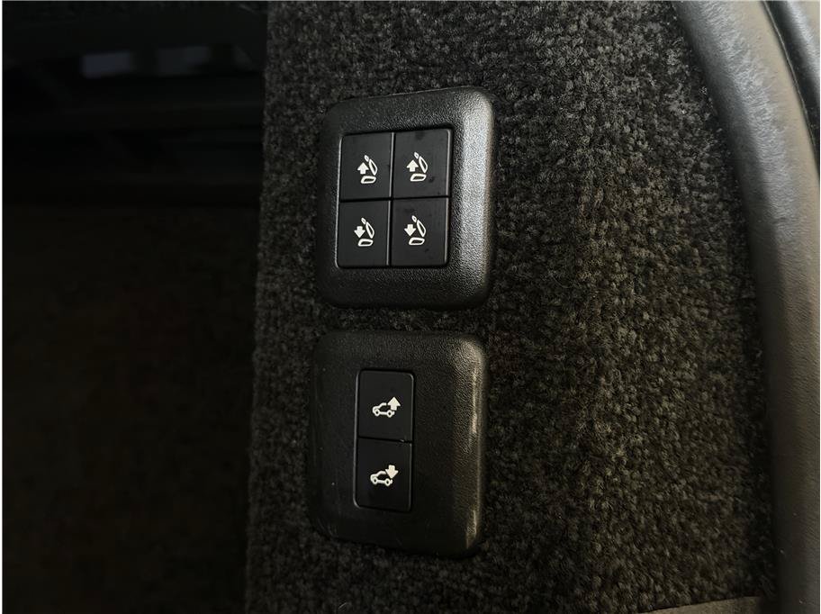Used 2018 Land Rover Range Rover HSE AWD/4WD image 34