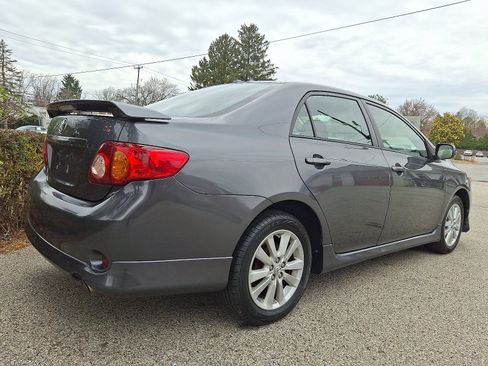 Used 2010 Toyota Corolla S image 6