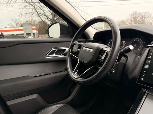 Used 2024 Land Rover Range Rover Velar S image 28