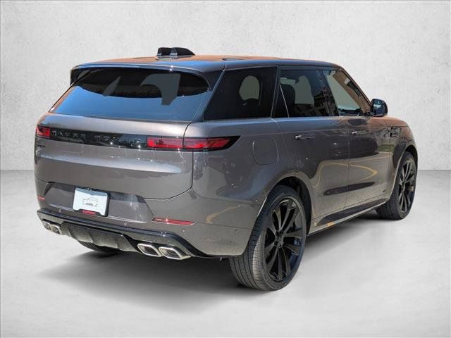 New 2026 Land Rover Range Rover Sport Dynamic SE AWD/4WD image 2