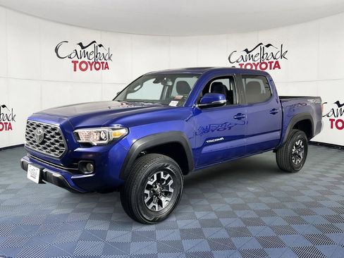 Used 2023 Toyota Tacoma TRD Off-Road image 2