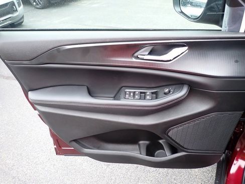 New 2025 Jeep Grand Cherokee Laredo X w/ MOPAR Finishing Package image 16