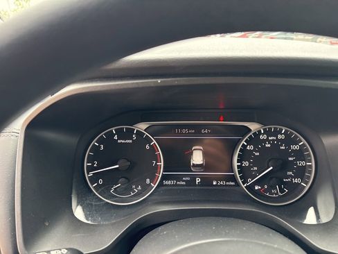 Used 2024 Nissan Rogue SV AWD/4WD image 13