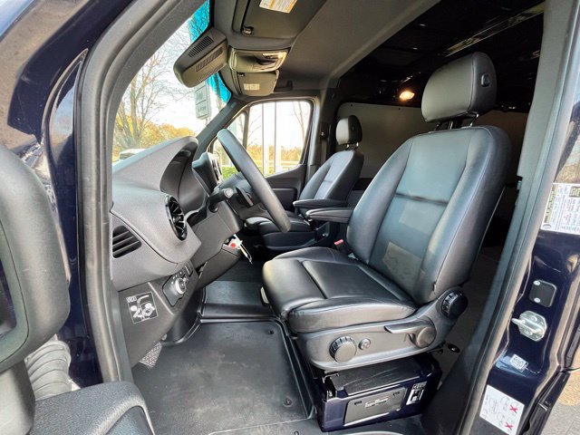 Used 2024 Mercedes-Benz Sprinter 2500 image 15