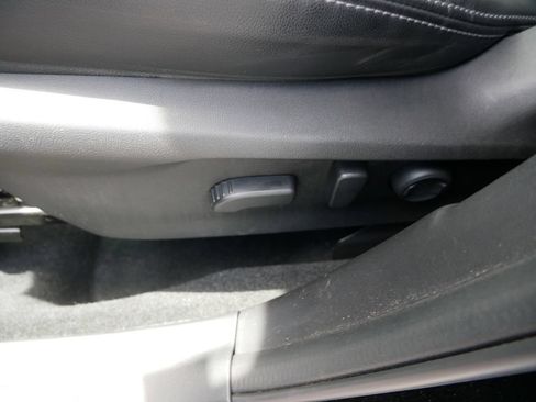 Used 2019 Subaru Forester Limited AWD/4WD image 15
