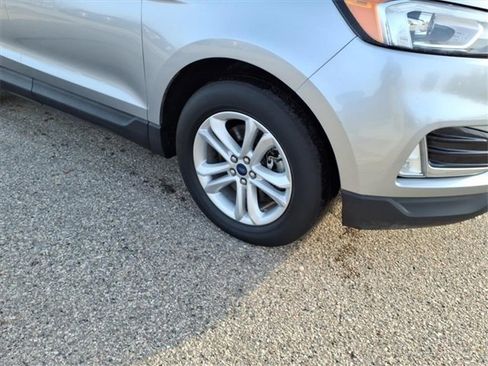 Certified 2020 Ford Edge SEL image 4