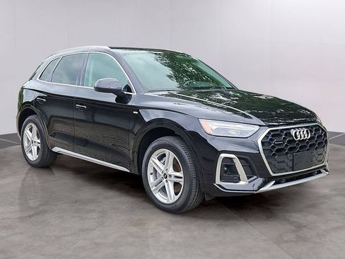 Certified 2024 Audi Q5 e Premium AWD/4WD image 11