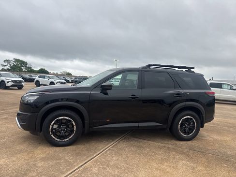 Certified 2025 Nissan Pathfinder Rock Creek image 11