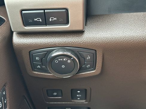 Used 2022 Ford F350 King Ranch w/ Tremor Off-Road Package AWD/4WD image 31