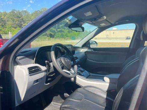Used 2020 Hyundai Palisade SE image 2