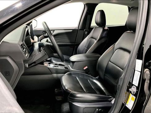 Used 2024 Ford Escape Platinum image 22