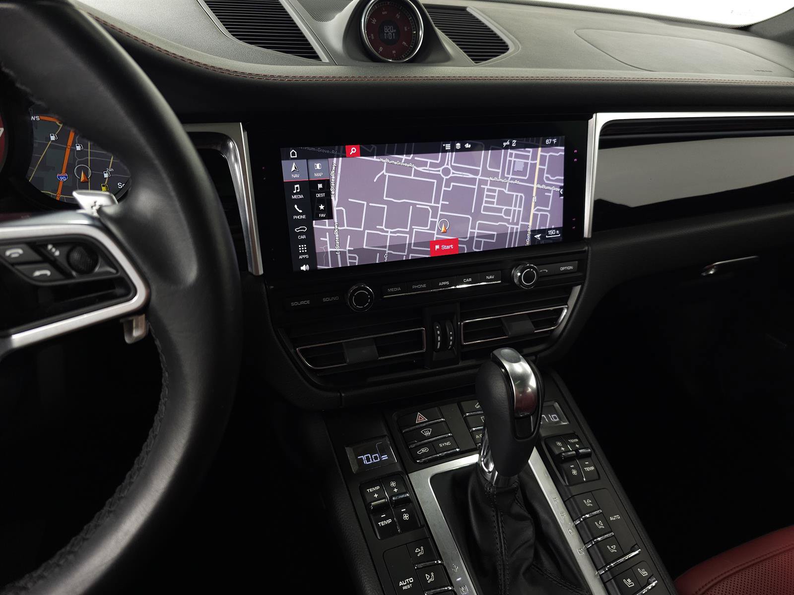 Used 2021 Porsche Macan S AWD/4WD image 23
