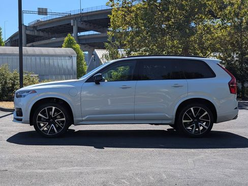 Used 2023 Volvo XC90 T8 Ultimate w/ Protection Package Premier AWD/4WD image 4
