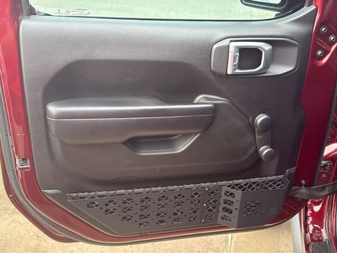 Used 2022 Jeep Gladiator Sport AWD/4WD image 5