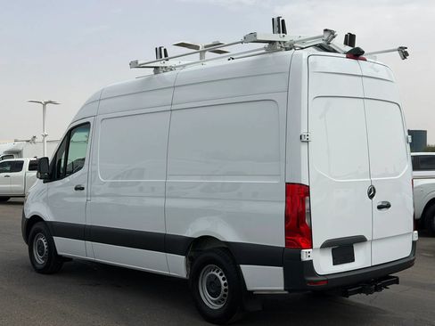 Used 2024 Mercedes-Benz Sprinter 2500 w/ Acoustic Package image 4