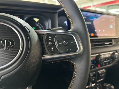 Used 2024 Jeep Wrangler High Altitude image 19