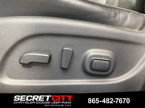 Used 2016 Nissan Murano Platinum w/ Platinum Technology Package AWD/4WD image 11