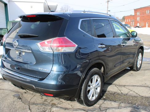 Used 2016 Nissan Rogue SV image 6