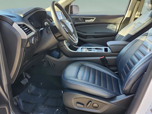 Used 2022 Ford Edge SEL w/ Sport Appearance Package image 13