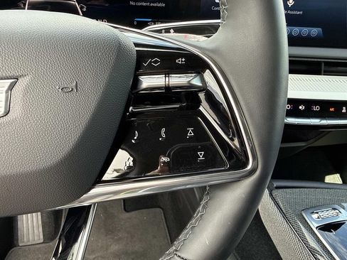New 2025 Cadillac Optiq Luxury 2 AWD/4WD image 29