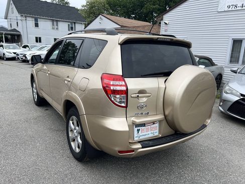 Used 2011 Toyota RAV4 Limited w/ Limited Extra Value Pkg AWD/4WD image 8