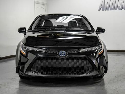 Used 2020 Toyota Corolla LE image 16