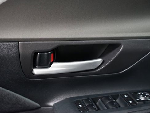 Certified 2025 Toyota Grand Highlander FWD image 32