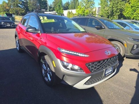 Used 2022 Hyundai Kona SEL AWD/4WD image 7