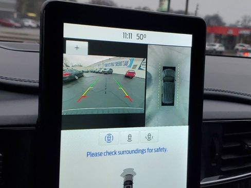 Certified 2021 Ford Explorer Platinum w/ Equipment Group 601A image 28