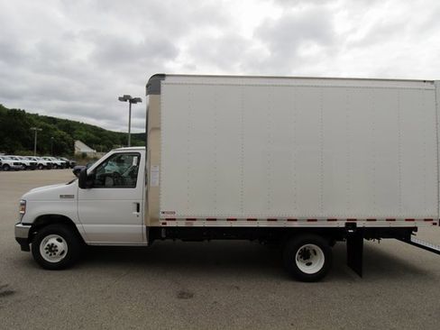 New 2025 Ford E-350 and Econoline 350 Super Duty w/ Driver's Safety Package image 5