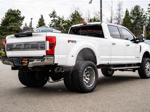 Used 2019 Ford F350 King Ranch w/ King Ranch Ultimate Package image 4