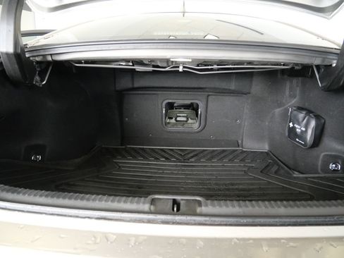 Used 2020 Lexus ES 300h w/ Accessory Package 2 image 33