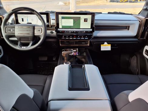 New 2025 GMC Hummer EV 3X w/ Extreme Off-Road Package image 7
