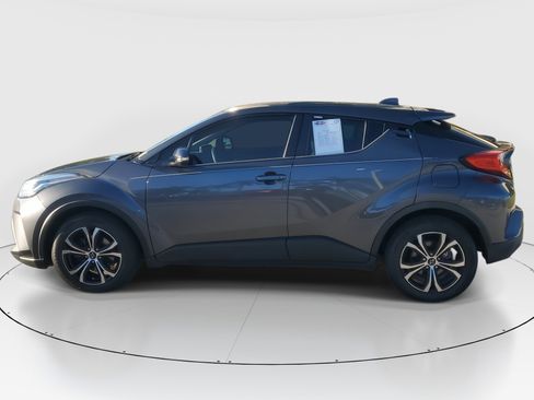 Used 2020 Toyota C-HR LE image 6