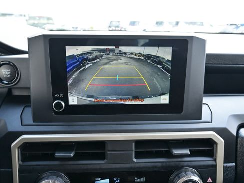 Used 2025 Toyota Tacoma SR w/ SR Upgrade Package image 18