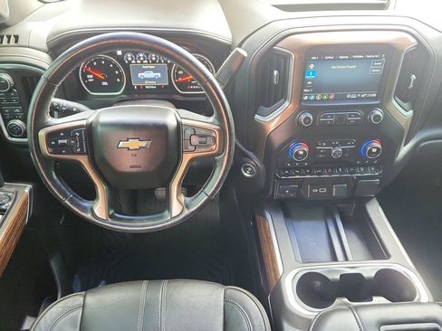 Used 2021 Chevrolet Silverado 1500 High Country w/ Technology Package AWD/4WD image 10