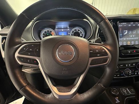 Used 2019 Jeep Cherokee High Altitude AWD/4WD image 36