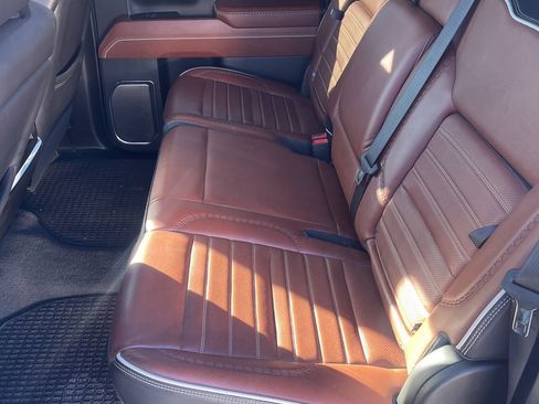 Used 2024 GMC Sierra 3500 Denali Ultimate image 12