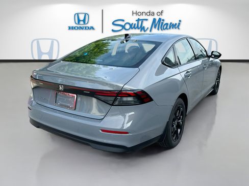 New 2025 Honda Accord SE image 6
