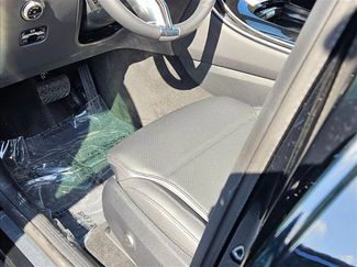 Used 2025 Mercedes-Benz GLC 300 video 4