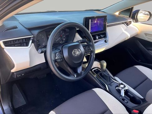 Used 2025 Toyota Corolla LE FWD image 17