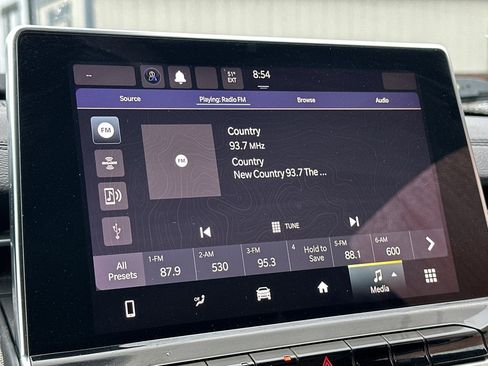 Used 2024 Jeep Compass Latitude image 25