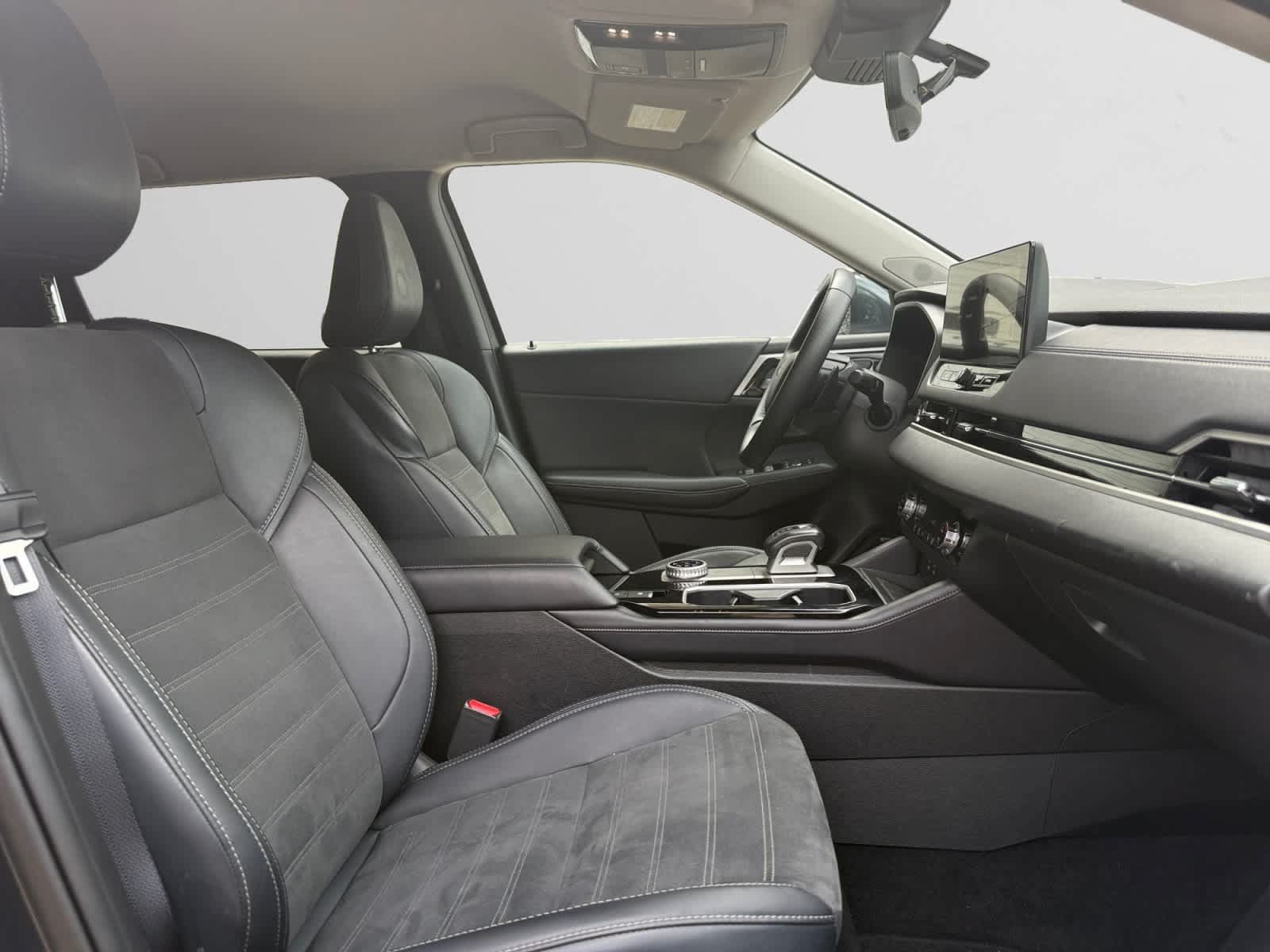 Used 2025 Mitsubishi Outlander SE AWD/4WD image 15