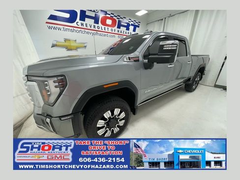 Used 2024 GMC Sierra 2500 Denali w/ Denali Reserve Package AWD/4WD image 1