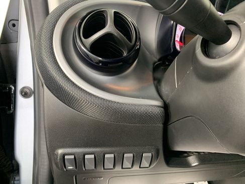 Used 2016 smart fortwo Prime RWD image 16