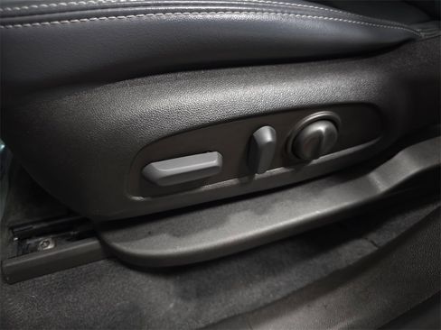 Certified 2023 Buick Enclave Essence image 31